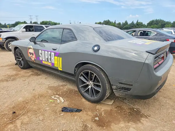 2C3CDZAGXHH543062 2017 DODGE CHALLENGER - Image 2