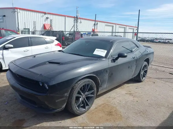 2C3CDZAGXHH578605 2017 DODGE CHALLENGER - Image 2