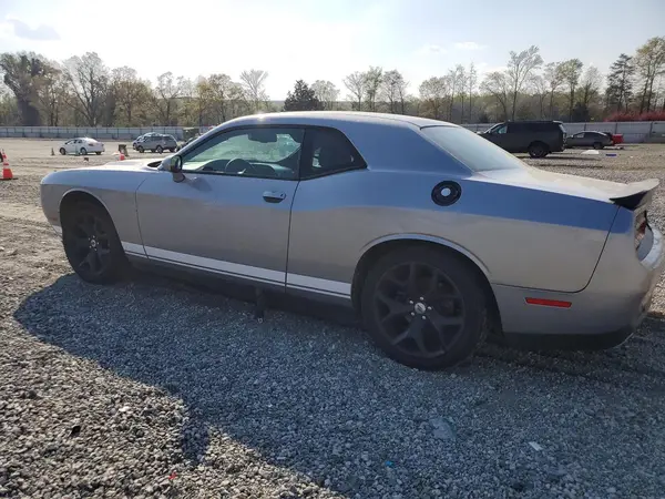 2C3CDZAGXHH592360 2017 DODGE CHALLENGER - Image 2