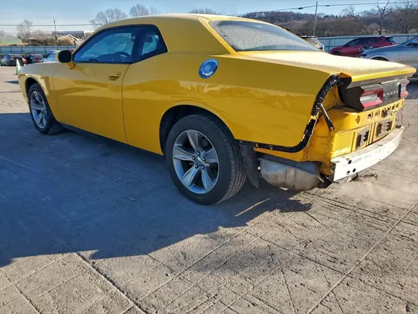 2C3CDZAGXHH601297 2017 DODGE CHALLENGER - Image 2