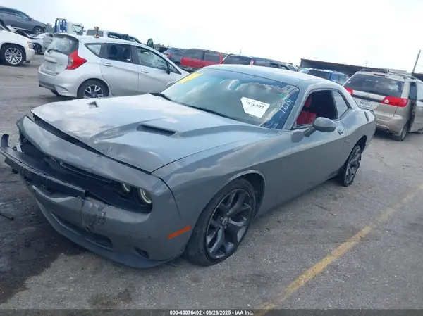 2C3CDZAGXHH601302 2017 DODGE CHALLENGER - Image 2