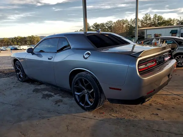2C3CDZAGXHH640441 2017 DODGE CHALLENGER - Image 2