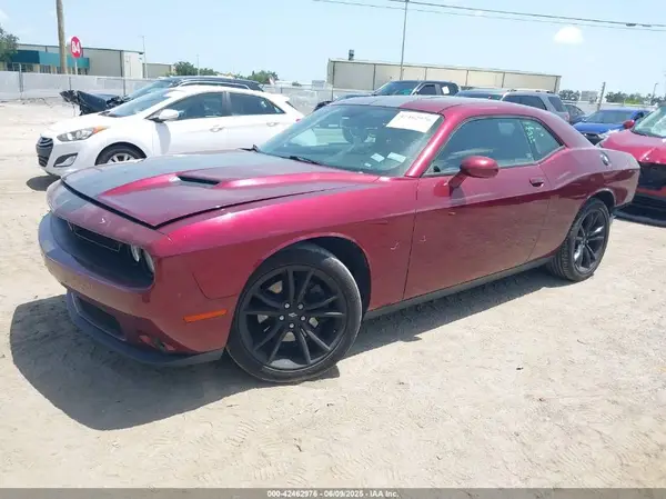 2C3CDZAGXHH640987 2017 DODGE CHALLENGER - Image 2