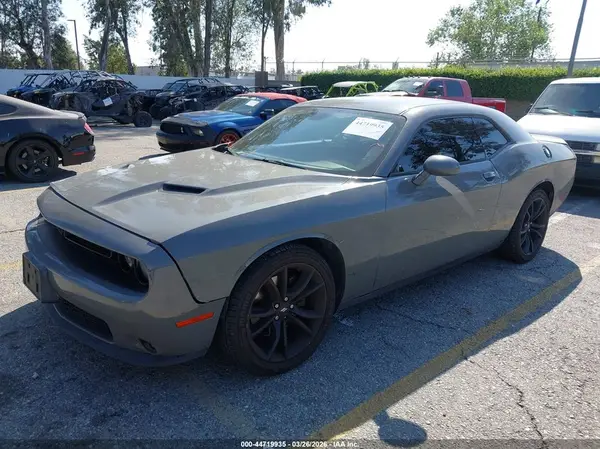 2C3CDZAGXHH648989 2017 DODGE CHALLENGER - Image 2