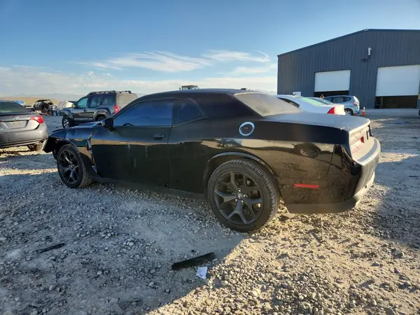 2C3CDZAGXHH658647 2017 DODGE CHALLENGER - Image 2