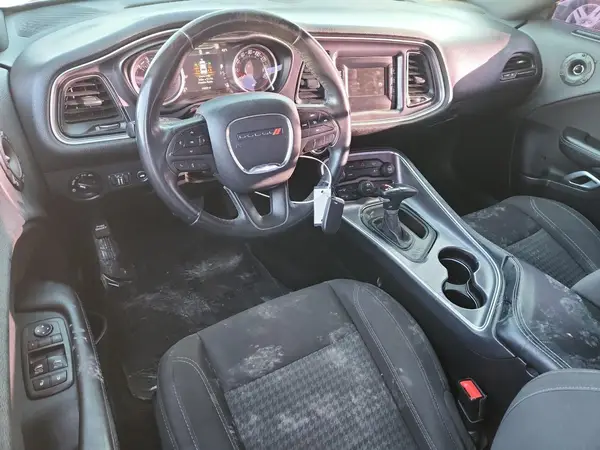2C3CDZAGXHH658647 2017 DODGE CHALLENGER - Image 8