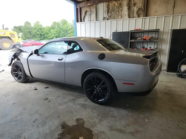 2C3CDZAGXHH666246 2017 DODGE CHALLENGER - Image 2
