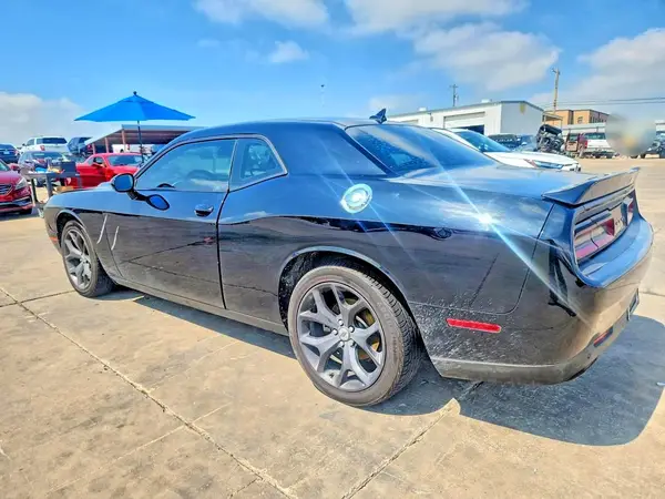 2C3CDZAGXJH111013 2018 DODGE CHALLENGER - Image 2