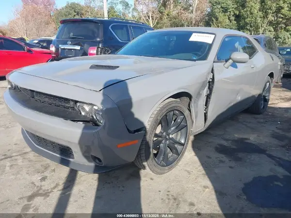 2C3CDZAGXJH111299 2018 DODGE CHALLENGER - Image 2