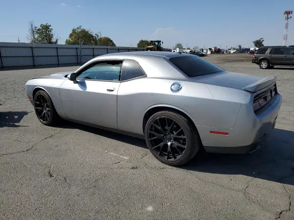 2C3CDZAGXJH121833 2018 DODGE CHALLENGER - Image 2