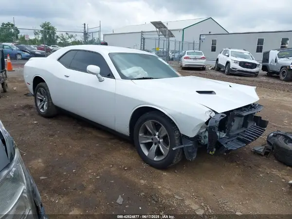 2C3CDZAGXJH121914 2018 DODGE CHALLENGER - Image 1