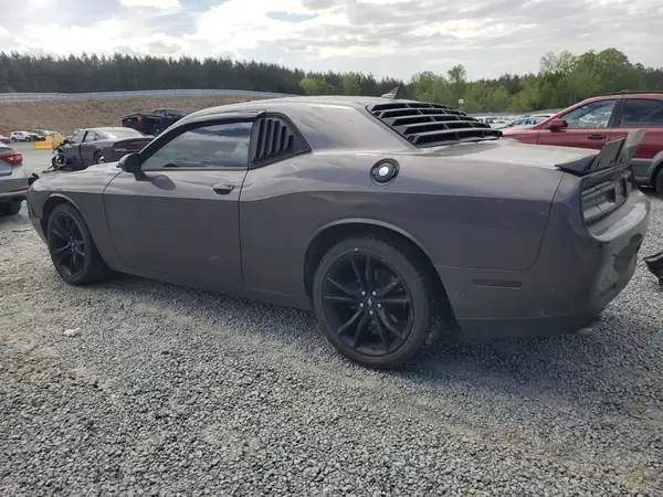 2C3CDZAGXJH131665 2018 DODGE CHALLENGER - Image 2