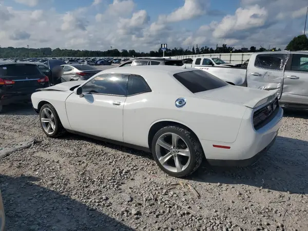 2C3CDZAGXJH154959 2018 DODGE CHALLENGER - Image 2