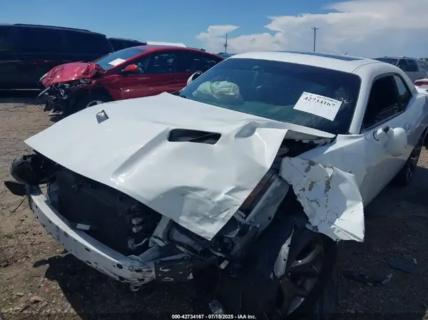 2C3CDZAGXJH182860 2018 DODGE CHALLENGER - Image 2
