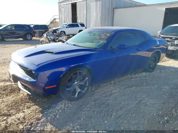 2C3CDZAGXJH183040 2018 DODGE CHALLENGER - Image 2
