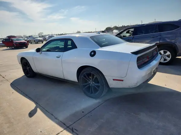 2C3CDZAGXJH183202 2018 DODGE CHALLENGER - Image 2