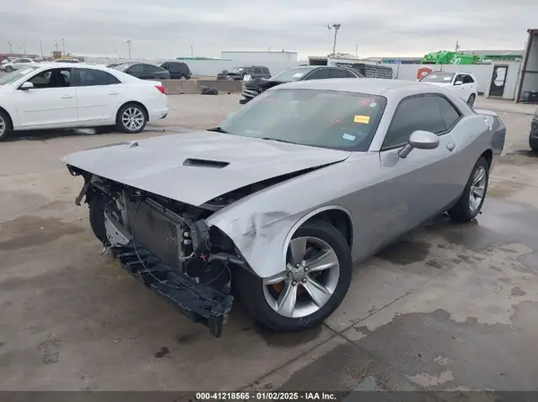 2C3CDZAGXJH183636 2018 DODGE CHALLENGER - Image 2