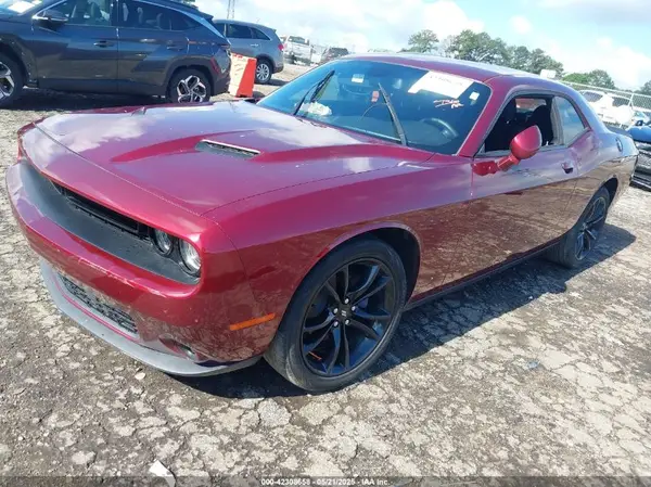 2C3CDZAGXJH183975 2018 DODGE CHALLENGER - Image 2