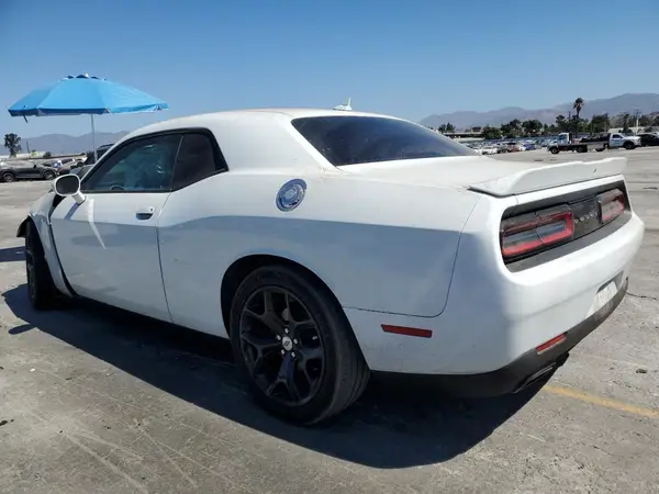 2C3CDZAGXJH199626 2018 DODGE CHALLENGER - Image 2