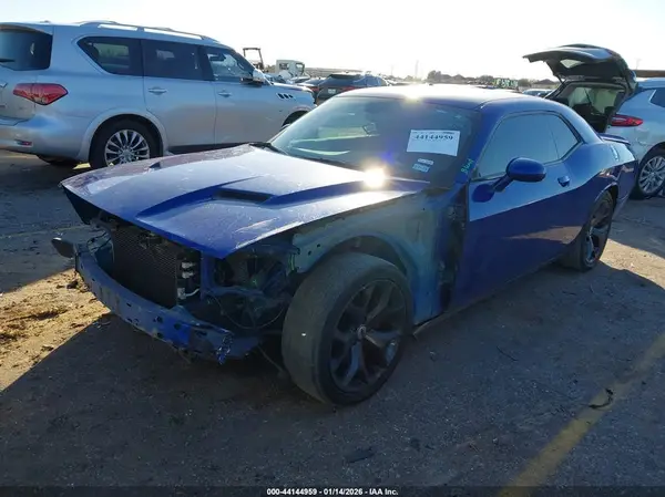 2C3CDZAGXJH234469 2018 DODGE CHALLENGER - Image 2