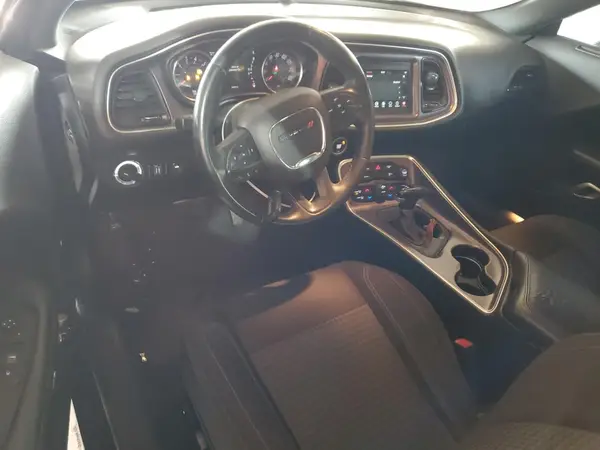 2C3CDZAGXJH245634 2018 DODGE CHALLENGER - Image 8
