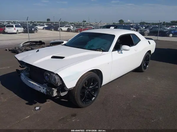 2C3CDZAGXJH251580 2018 DODGE CHALLENGER - Image 2