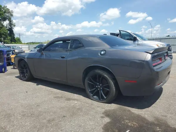2C3CDZAGXJH251935 2018 DODGE CHALLENGER - Image 2