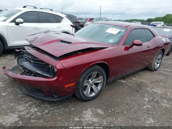 2C3CDZAGXJH271411 2018 DODGE CHALLENGER - Image 2