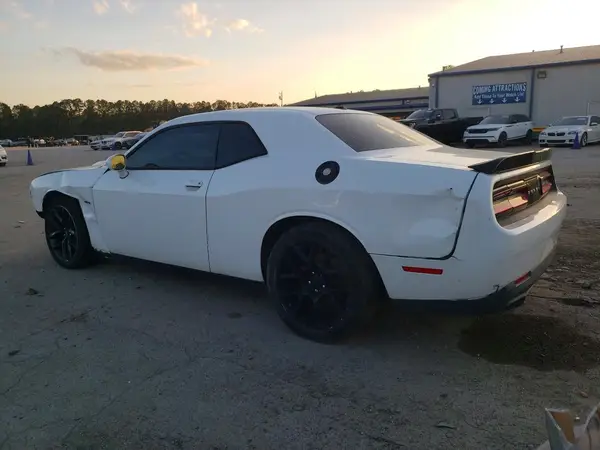 2C3CDZAGXJH302981 2018 DODGE CHALLENGER - Image 2