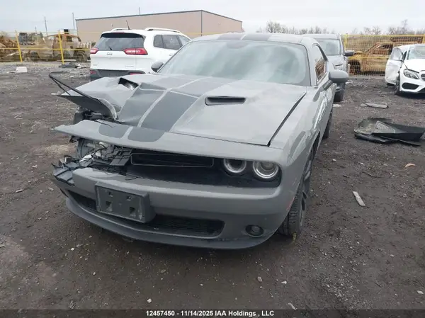 2C3CDZAGXJH303130 2018 DODGE CHALLENGER - Image 2