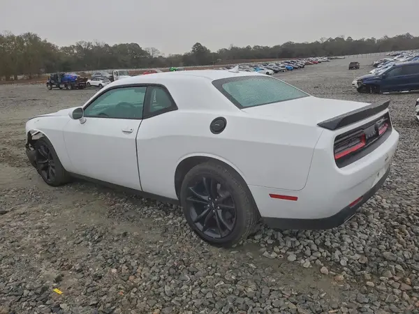 2C3CDZAGXJH305797 2018 DODGE CHALLENGER - Image 2