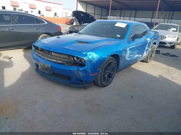 2C3CDZAGXJH310420 2018 DODGE CHALLENGER - Image 2