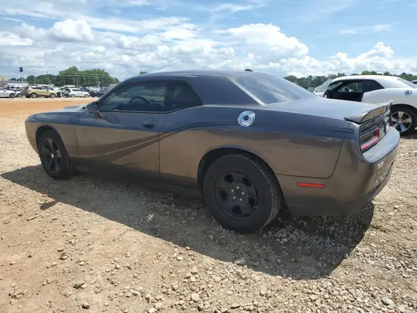 2C3CDZAGXJH334104 2018 DODGE CHALLENGER - Image 2