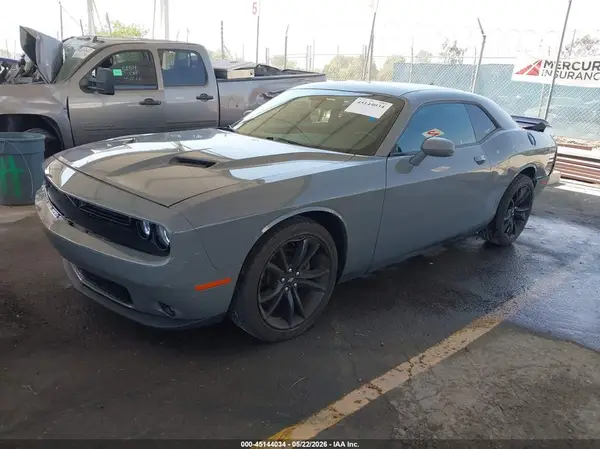 2C3CDZAGXJH334345 2018 DODGE CHALLENGER - Image 2