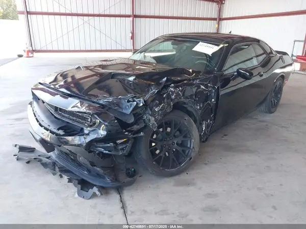 2C3CDZAGXKH574609 2019 DODGE CHALLENGER - Image 2