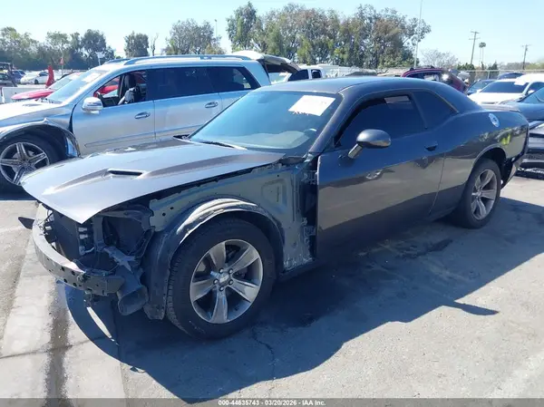 2C3CDZAGXKH583620 2019 DODGE CHALLENGER - Image 2