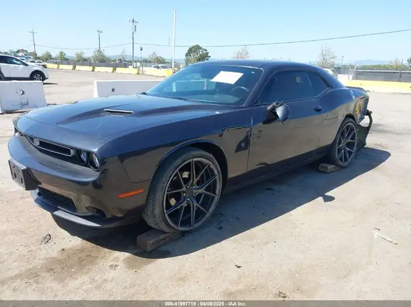 2C3CDZAGXKH606748 2019 DODGE CHALLENGER - Image 2