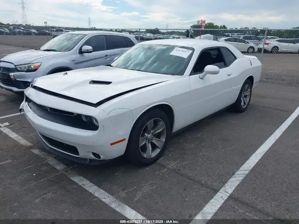 2C3CDZAGXKH672118 2019 DODGE CHALLENGER - Image 2