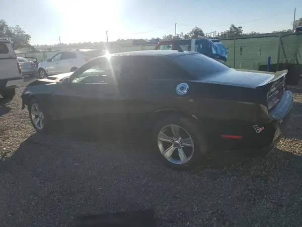 2C3CDZAGXKH672135 2019 DODGE CHALLENGER - Image 2