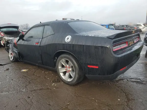 2C3CDZAGXKH712696 2019 DODGE CHALLENGER - Image 2