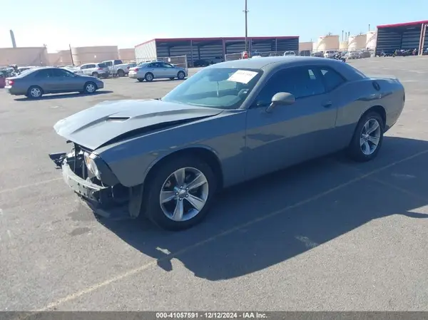 2C3CDZAGXKH714562 2019 DODGE CHALLENGER - Image 2
