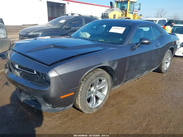 2C3CDZAGXKH723293 2019 DODGE CHALLENGER - Image 2