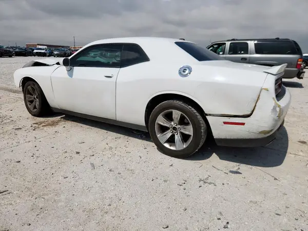 2C3CDZAGXKH744368 2019 DODGE CHALLENGER - Image 2