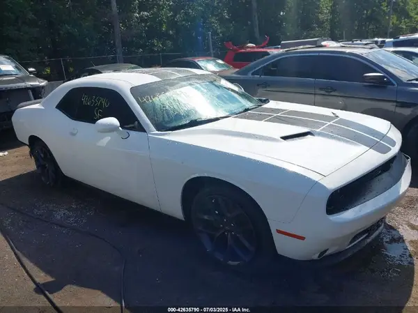2C3CDZAGXLH109975 2020 DODGE CHALLENGER - Image 1
