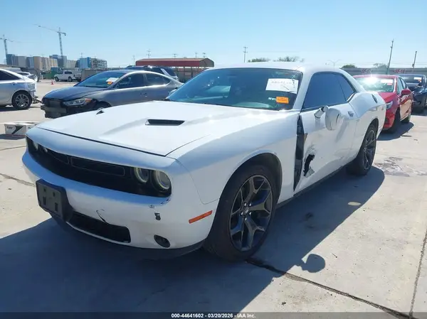 2C3CDZAGXLH240288 2020 DODGE CHALLENGER - Image 2