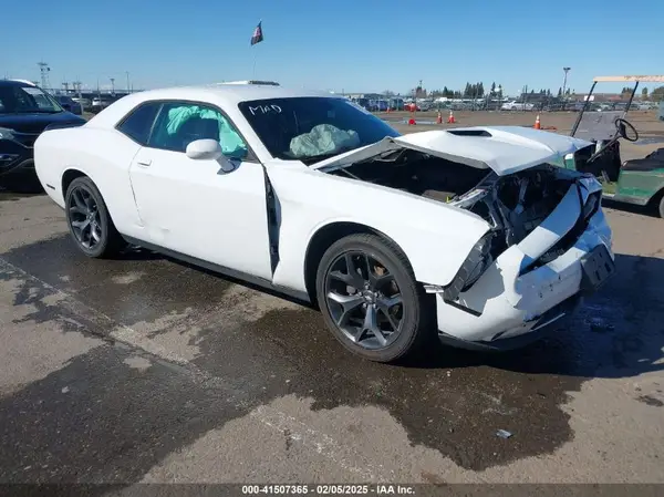 2C3CDZAGXLH243613 2020 DODGE CHALLENGER - Image 1