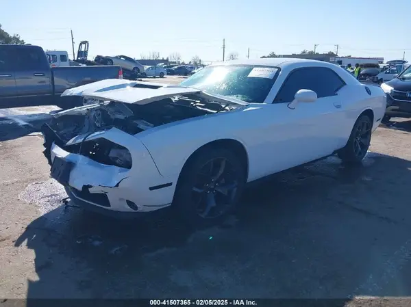 2C3CDZAGXLH243613 2020 DODGE CHALLENGER - Image 2
