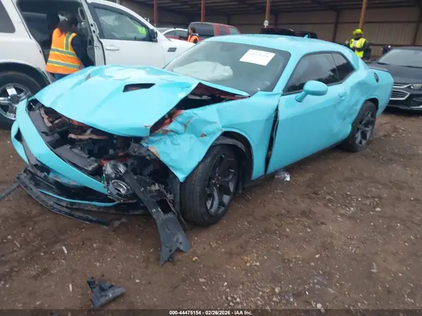 2C3CDZAGXLH247175 2020 DODGE CHALLENGER - Image 2