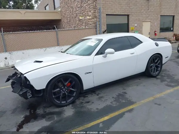 2C3CDZAGXMH547378 2021 DODGE CHALLENGER - Image 2