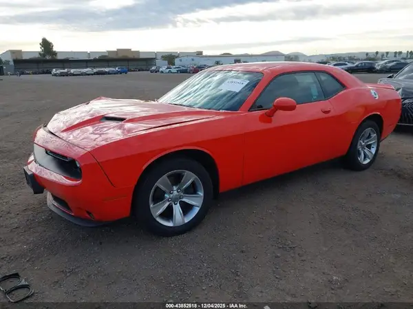2C3CDZAGXMH568229 2021 DODGE CHALLENGER - Image 2